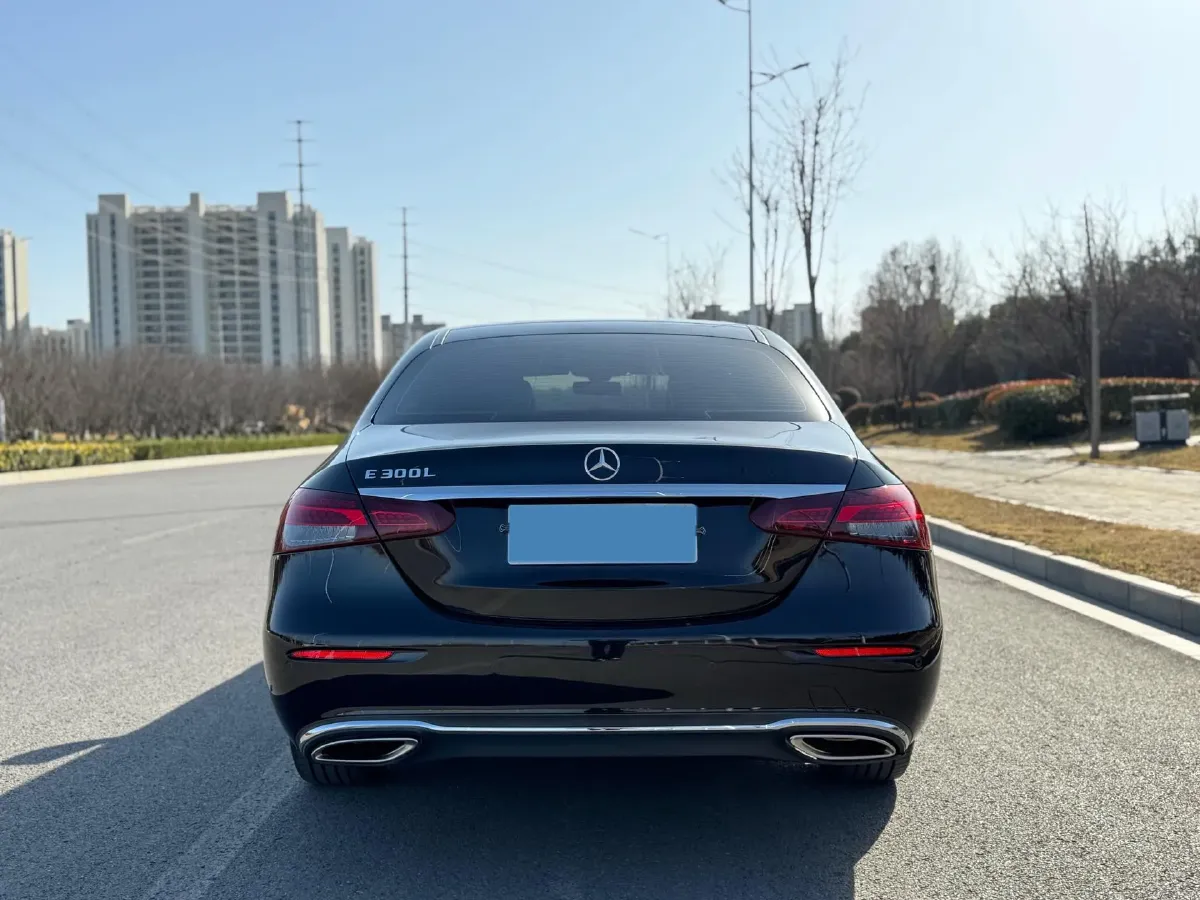 2022 Mercedes-Benz E Class 2.0T 197HP L4 9AT,autocango,china used car exporter,china ev exporter,chinese used car exporter,chinese used ev exporter