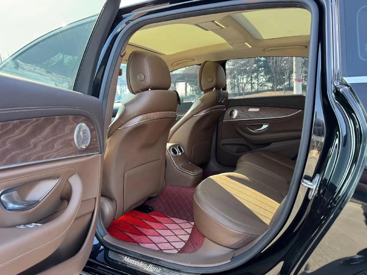 2022 Mercedes-Benz E Class 2.0T 197HP L4 9AT,autocango,china used car exporter,china ev exporter,chinese used car exporter,chinese used ev exporter