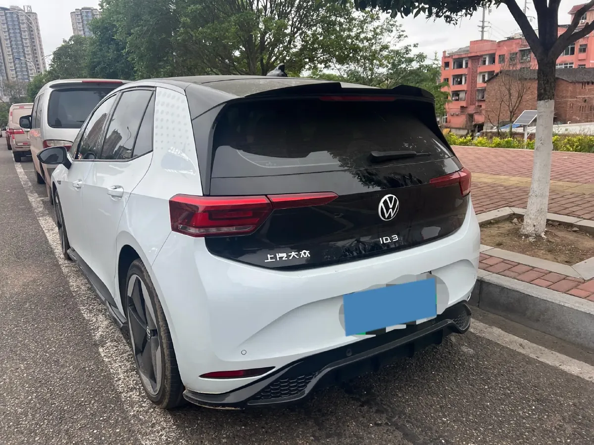 2023 Volkswagen ID.3 BEV 52.8KWH,autocango,china used car exporter,china ev exporter,chinese used car exporter,chinese used ev exporter
