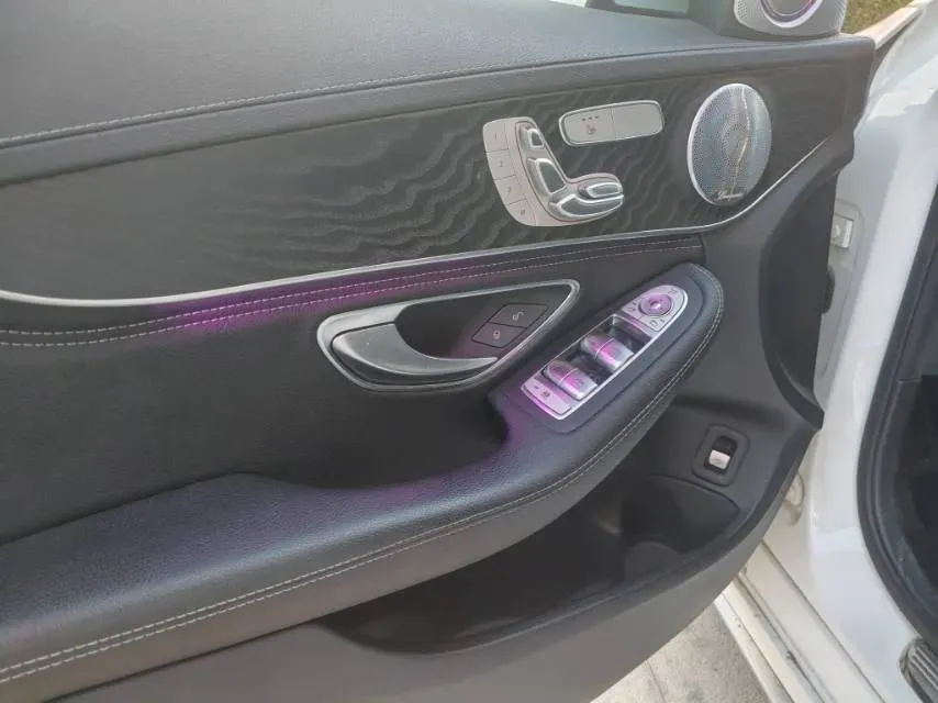 2020 Mercedes-Benz C Class 1.5T 184HP L4 9AT,autocango,china used car exporter,china ev exporter,chinese used car exporter,chinese used ev exporter