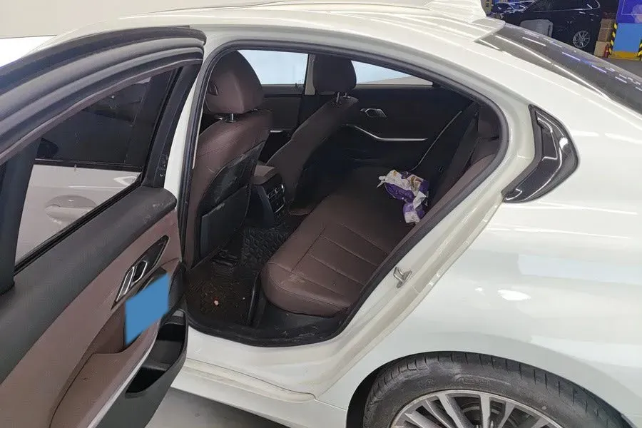 2021 BMW 3 Series 2.0T 156HP L4 8AT,autocango,china used car exporter,china ev exporter,chinese used car exporter,chinese used ev exporter