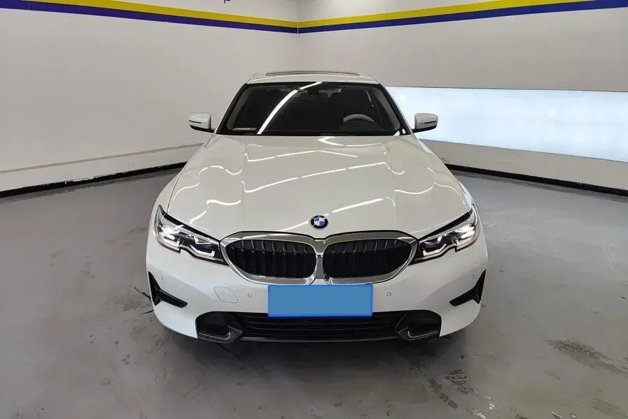 2021 BMW 3 Series 2.0T 156HP L4 8AT,autocango,china used car exporter,china ev exporter,chinese used car exporter,chinese used ev exporter