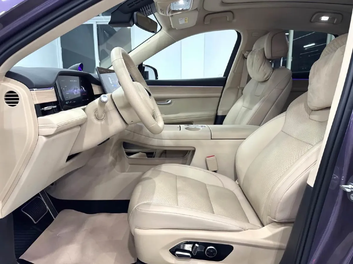 2025 AITO AITO M5 1.5T 152HP L4 REEV 42KWH,autocango,china used car exporter,china ev exporter,chinese used car exporter,chinese used ev exporter