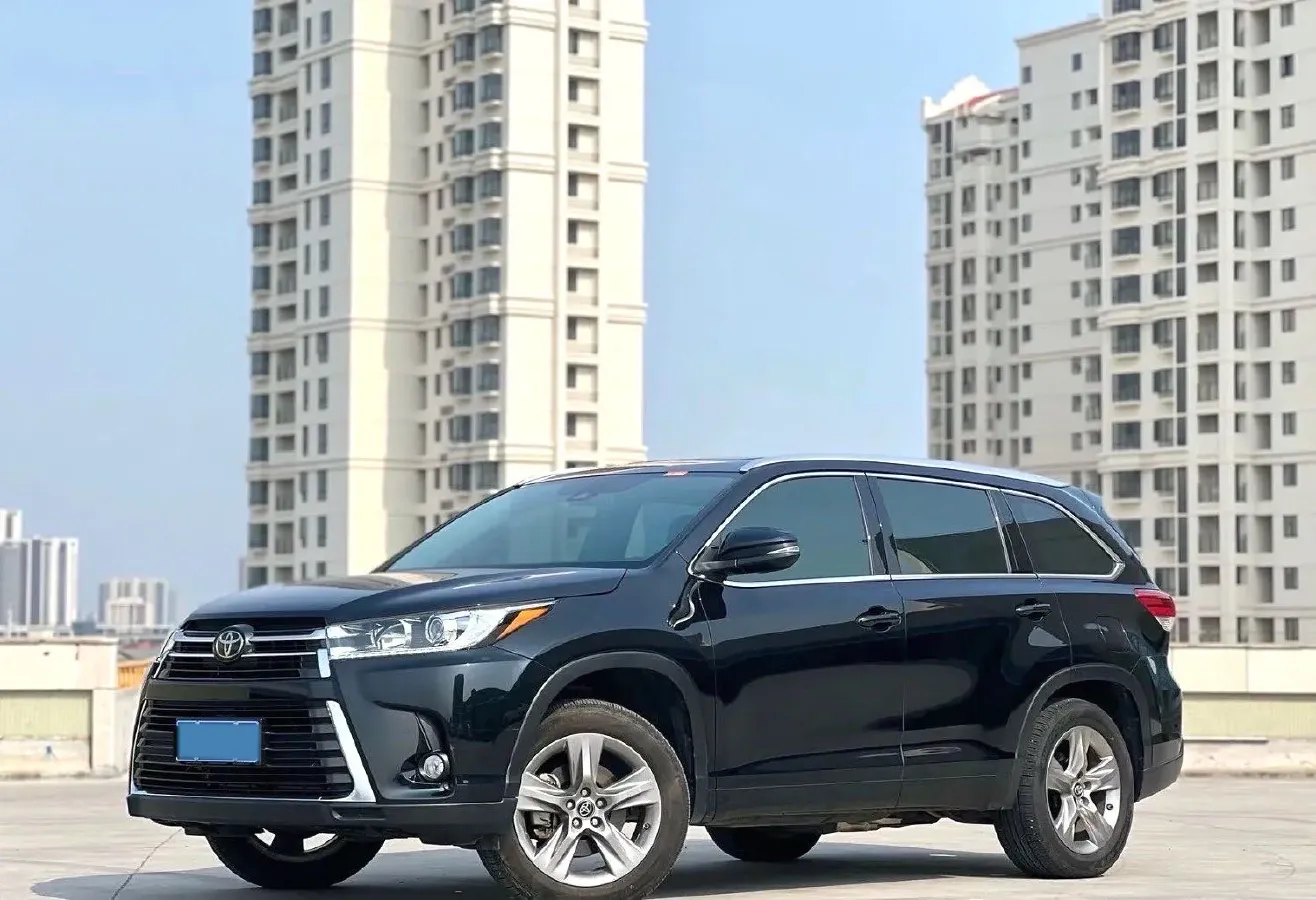 2021 Toyota Highlander 2.0T 220HP L4 6AT,autocango,china used car exporter,china ev exporter,chinese used car exporter,chinese used ev exporter