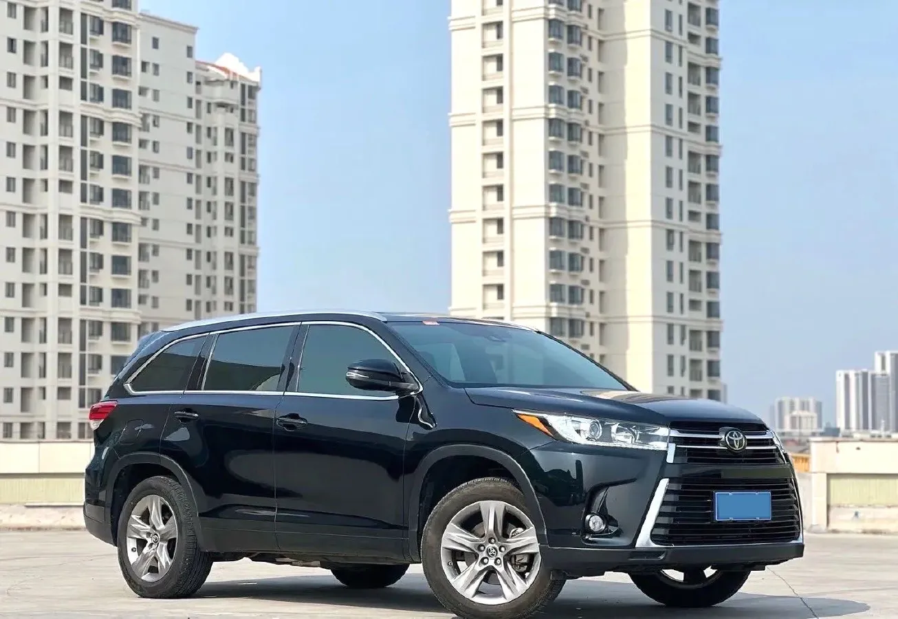 2021 Toyota Highlander 2.0T 220HP L4 6AT,autocango,china used car exporter,china ev exporter,chinese used car exporter,chinese used ev exporter