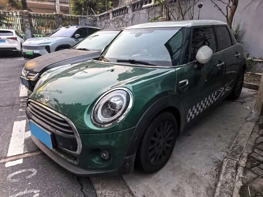 2021 MINI MINI 1.5T 136HP L3 7DCT,autocango,china used car exporter,china ev exporter,chinese used car exporter,chinese used ev exporter