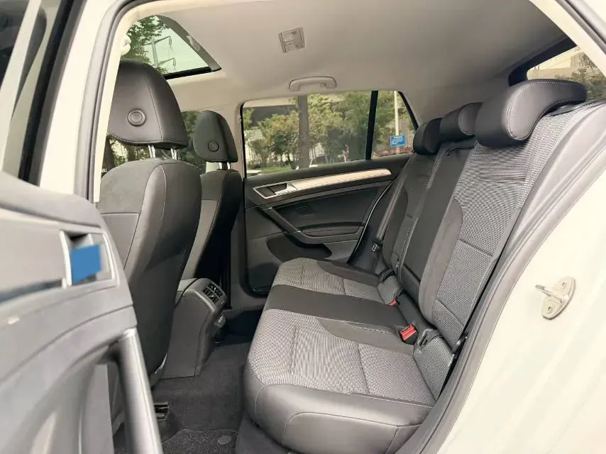 2020 Volkswagen Golf 1.4T 150HP L4 7DCT,autocango,china used car exporter,china ev exporter,chinese used car exporter,chinese used ev exporter