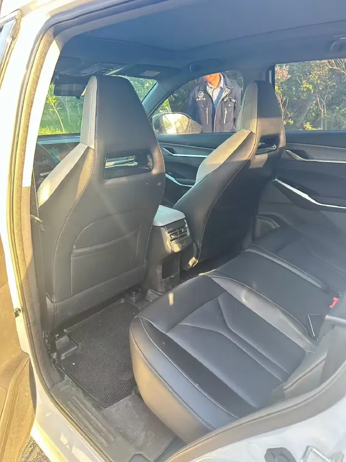 2025 ChangAn CS75 Plus 1.5T 188HP L4 8AT,autocango,china used car exporter,china ev exporter,chinese used car exporter,chinese used ev exporter