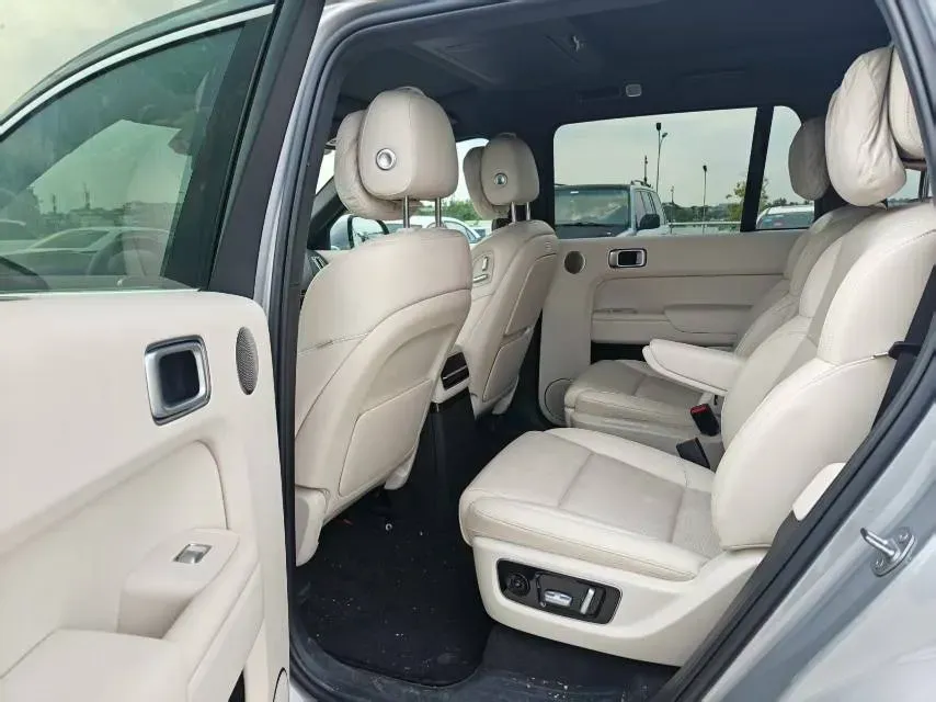 2022 Li L9 Range Extended 154HP REEV 42.6KWH,autocango,china used car exporter,china ev exporter,chinese used car exporter,chinese used ev exporter