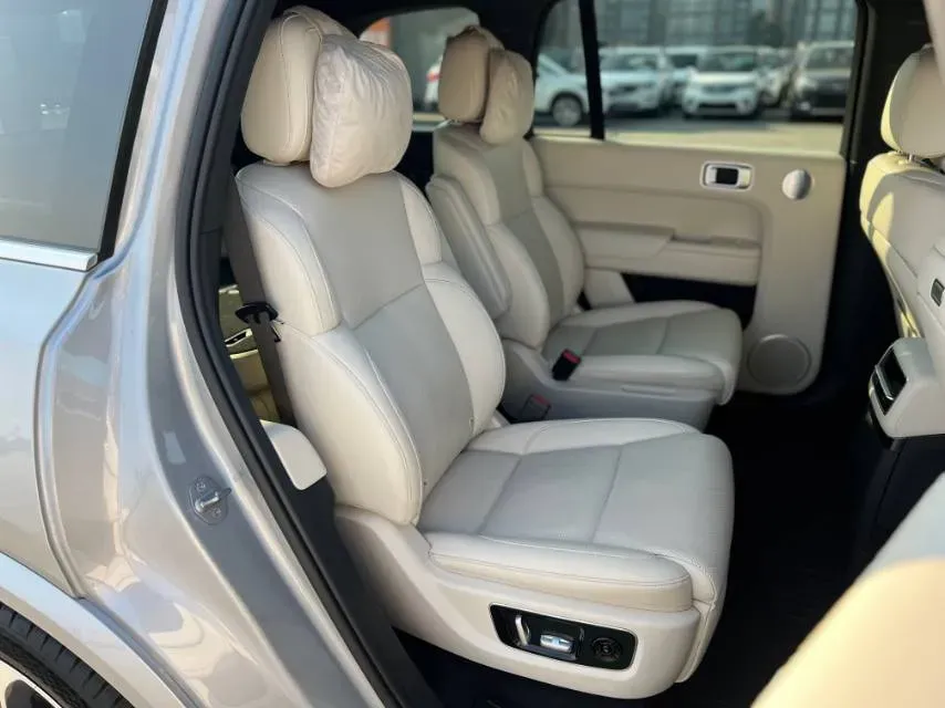 2022 Li L9 Range Extended 154HP REEV 42.6KWH,autocango,china used car exporter,china ev exporter,chinese used car exporter,chinese used ev exporter