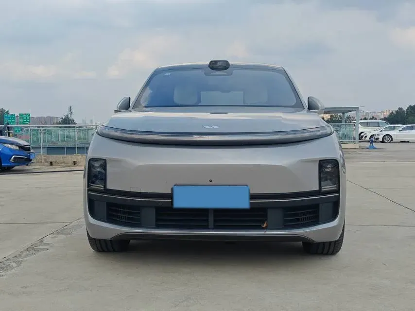2022 Li L9 Range Extended 154HP REEV 42.6KWH,autocango,china used car exporter,china ev exporter,chinese used car exporter,chinese used ev exporter