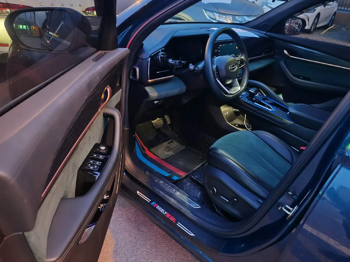 2021 Geely Monjaro 2.0T 218HP L4 7DCT,autocango,china used car exporter,china ev exporter,chinese used car exporter,chinese used ev exporter