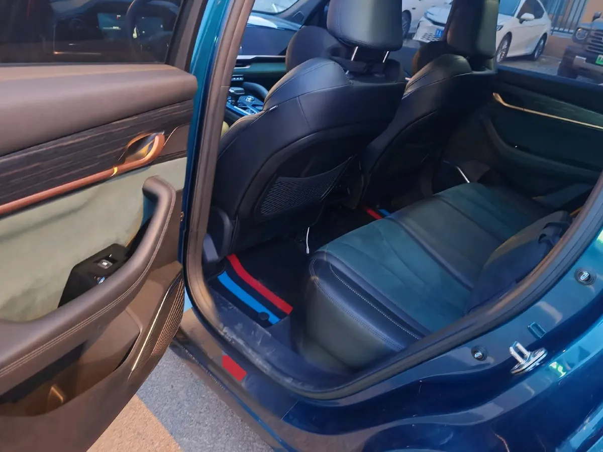 2021 Geely Monjaro 2.0T 218HP L4 7DCT,autocango,china used car exporter,china ev exporter,chinese used car exporter,chinese used ev exporter