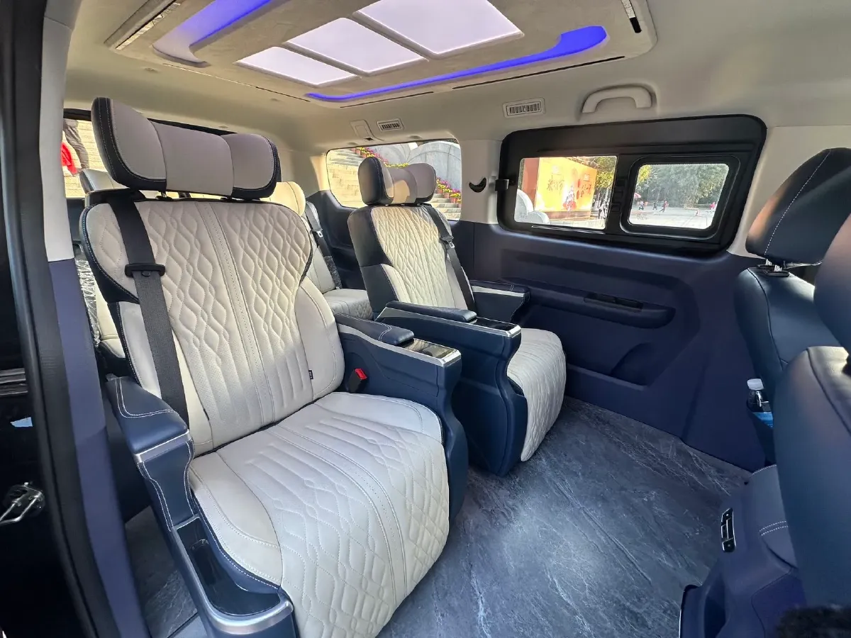 2025 BAW RuiSheng Trump M7 2.0L 144HP L4 8AT,autocango,china used car exporter,china ev exporter,chinese used car exporter,chinese used ev exporter