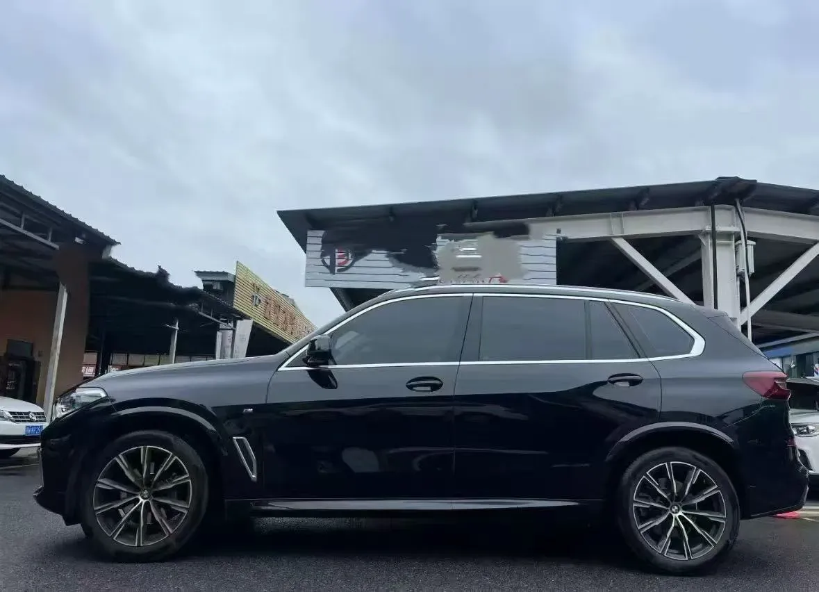 2022 BMW X5 2.0T 245HP L4 8AT,autocango,china used car exporter,china ev exporter,chinese used car exporter,chinese used ev exporter