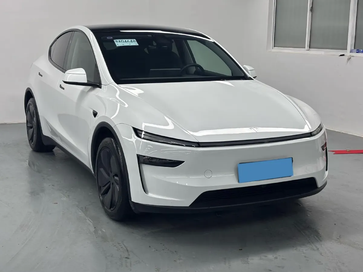 2025 Tesla Model Y BEV 62.5KWH,autocango,china used car exporter,china ev exporter,chinese used car exporter,chinese used ev exporter