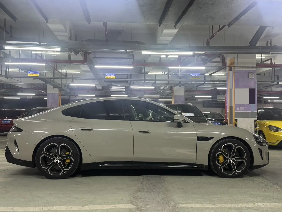 2024 MI SU7 BEV 101KWH,autocango,china used car exporter,china ev exporter,chinese used car exporter,chinese used ev exporter