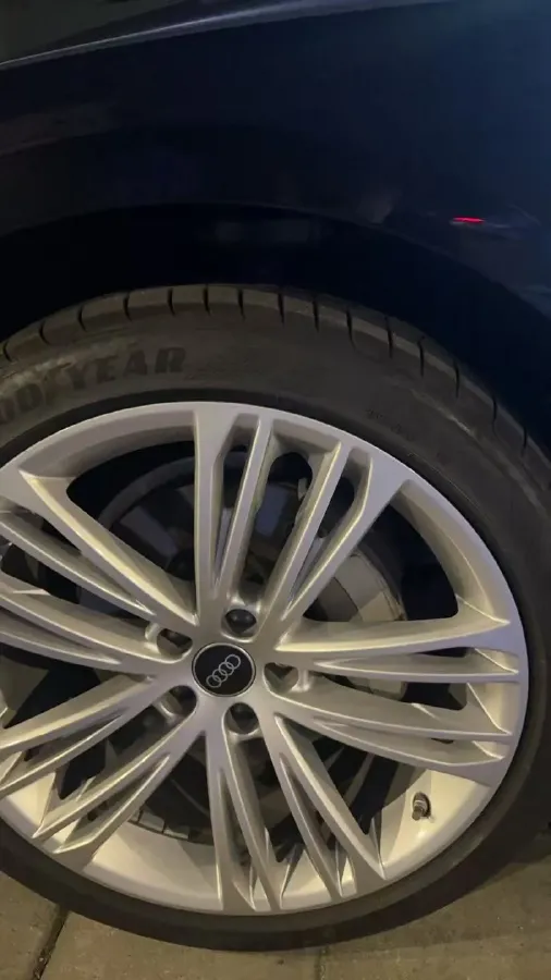 2024 Audi A7L 2.0T 245HP L4 7DCT,autocango,china used car exporter,china ev exporter,chinese used car exporter,chinese used ev exporter