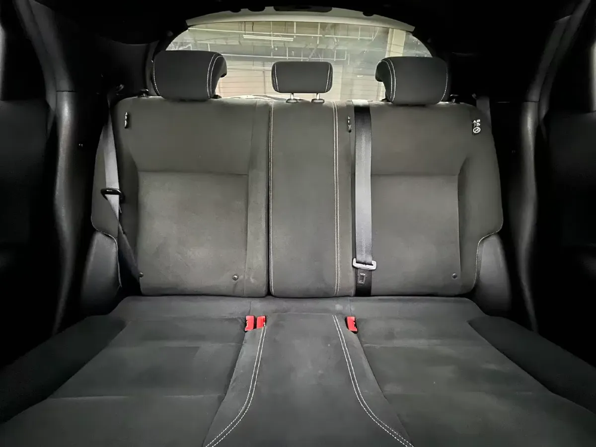 2014 Mitsubishi Outlander 2.0L 150HP L4 CVT,autocango,china used car exporter,china ev exporter,chinese used car exporter,chinese used ev exporter