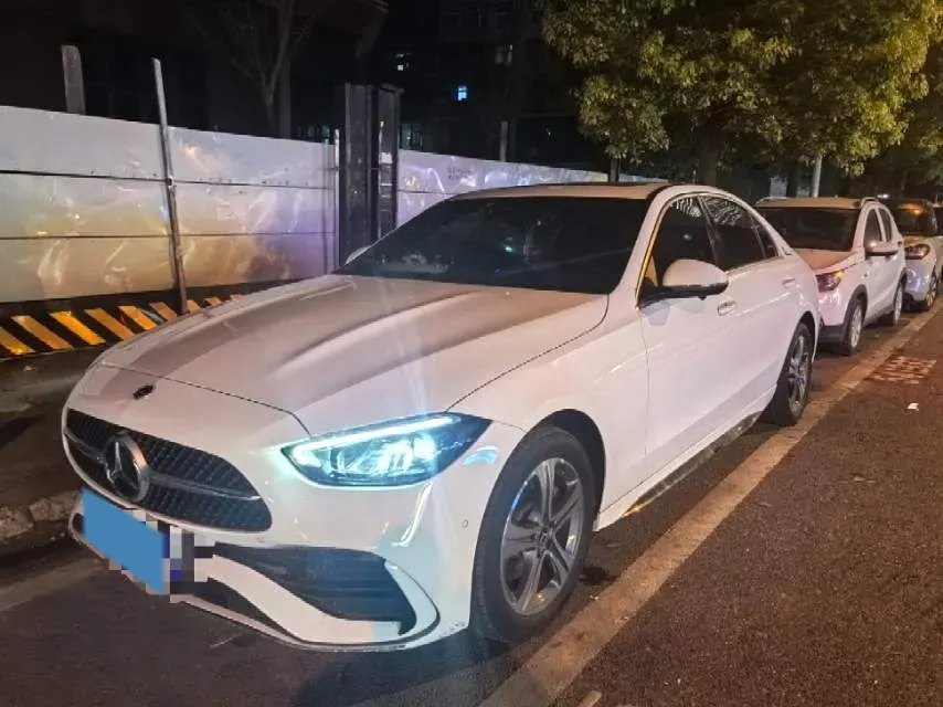 2022 Mercedes-Benz C Class 1.5T 170HP L4 9AT,autocango,china used car exporter,china ev exporter,chinese used car exporter,chinese used ev exporter