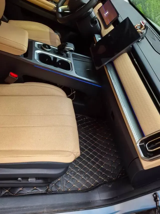 2023 Chery Exploration 06 1.6T 197HP L4 7DCT,autocango,china used car exporter,china ev exporter,chinese used car exporter,chinese used ev exporter