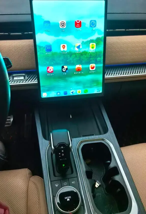 2023 Chery Exploration 06 1.6T 197HP L4 7DCT,autocango,china used car exporter,china ev exporter,chinese used car exporter,chinese used ev exporter