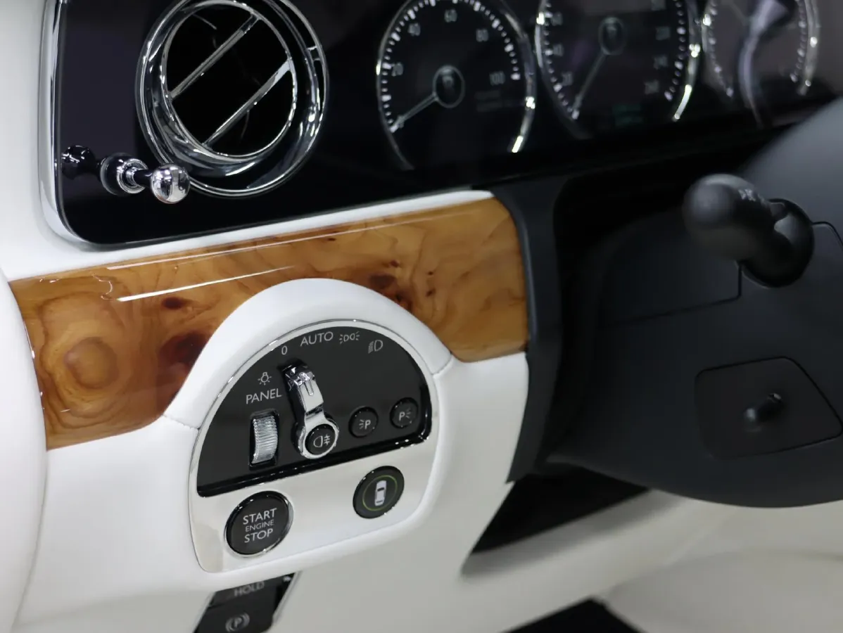 2021 Rolls-Royce Ghost 6.7T 571HP V12 8AT,autocango,china used car exporter,china ev exporter,chinese used car exporter,chinese used ev exporter