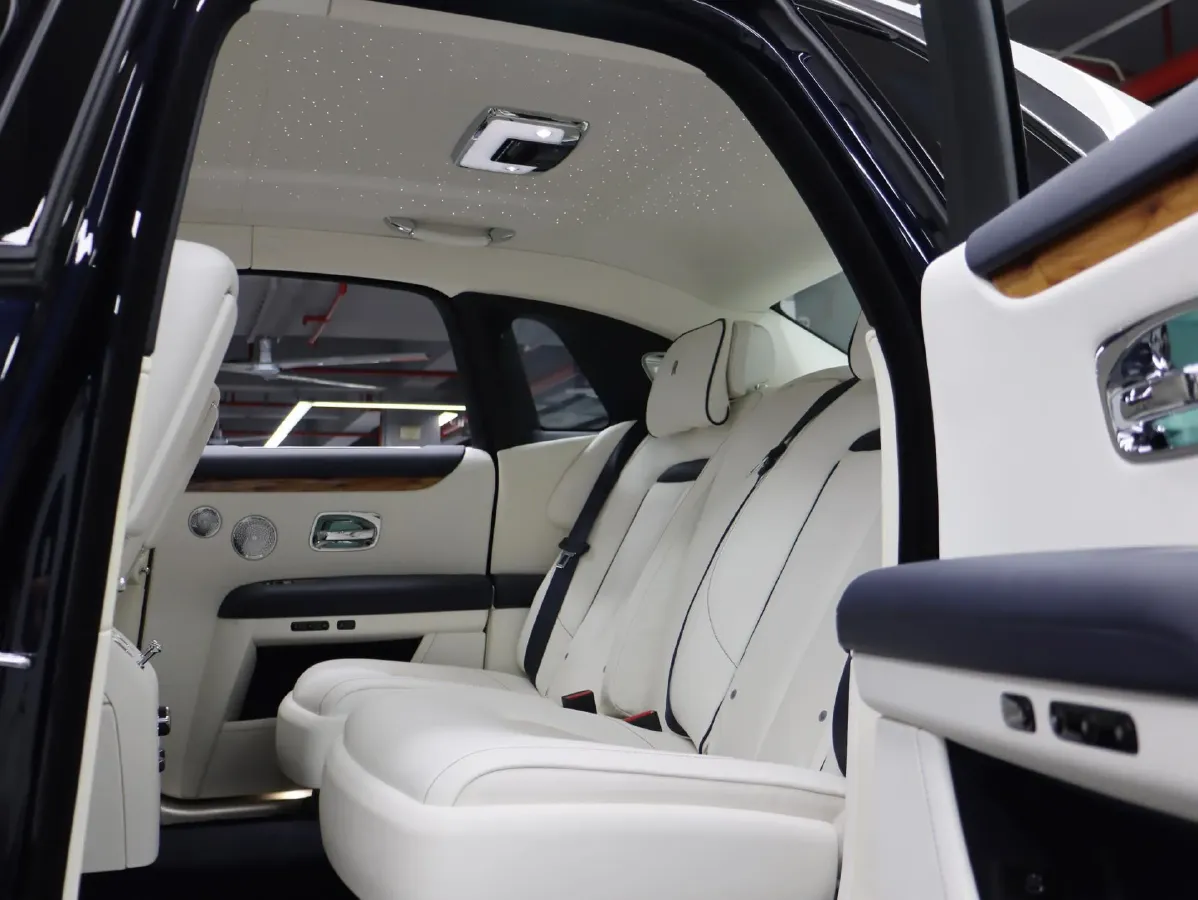 2021 Rolls-Royce Ghost 6.7T 571HP V12 8AT,autocango,china used car exporter,china ev exporter,chinese used car exporter,chinese used ev exporter