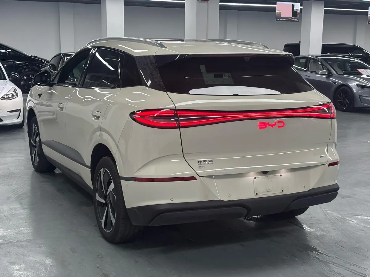 2025 LanDian E5 PLUS 1.5L 95HP L4 E-CVT PHEV,autocango,china used car exporter,china ev exporter,chinese used car exporter,chinese used ev exporter