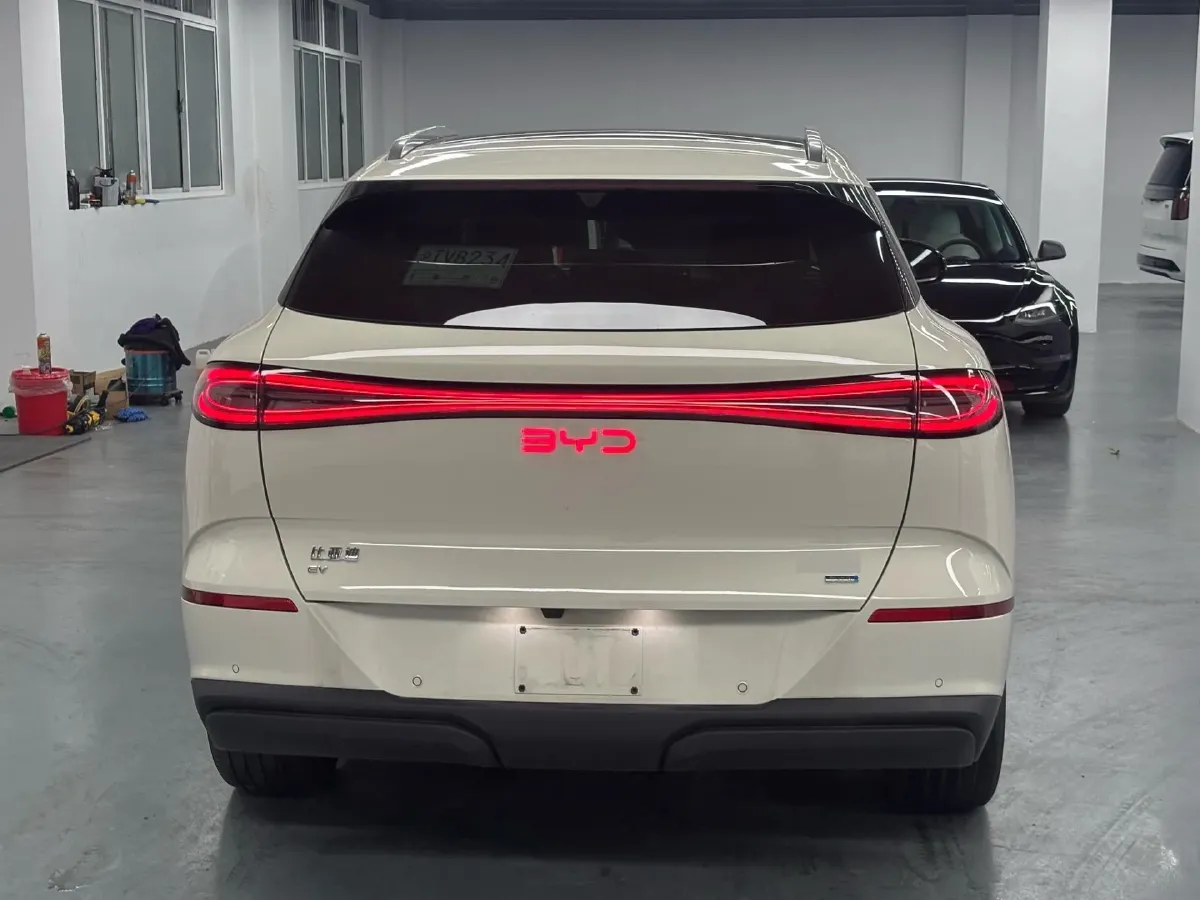 2025 LanDian E5 PLUS 1.5L 95HP L4 E-CVT PHEV,autocango,china used car exporter,china ev exporter,chinese used car exporter,chinese used ev exporter