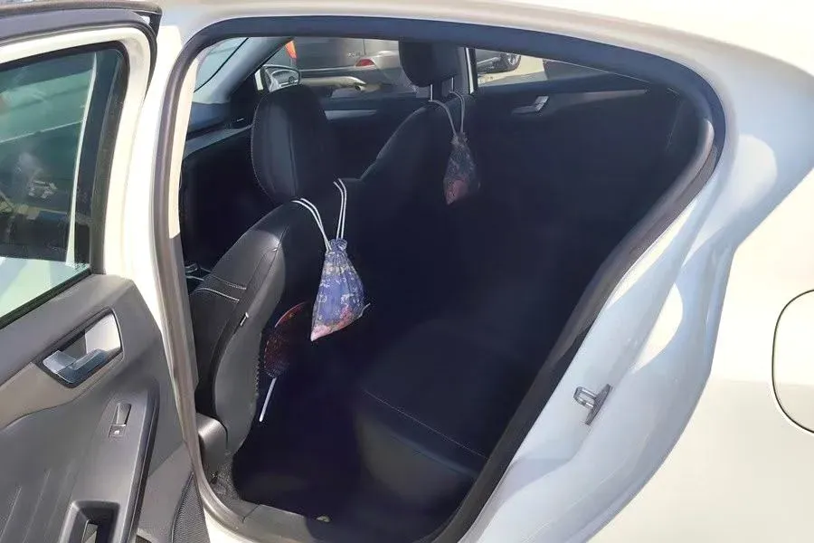 2019 Ford Focus 1.0T 128HP L3 8AT,autocango,china used car exporter,china ev exporter,chinese used car exporter,chinese used ev exporter