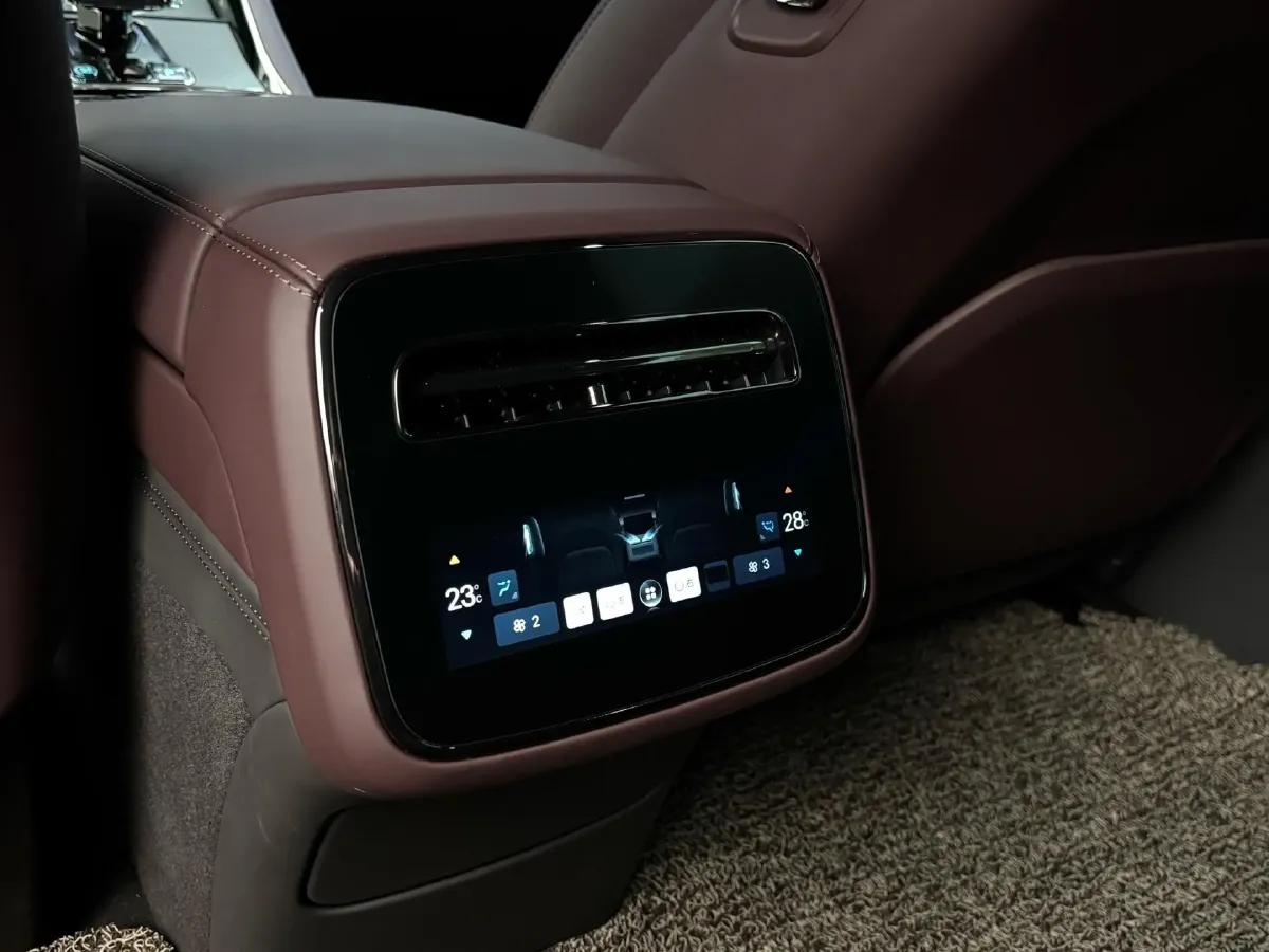 2024 Denza DenzaZ9GT 2.0T 207HP L4 E-CVT PHEV 38.5KWH,autocango,china used car exporter,china ev exporter,chinese used car exporter,chinese used ev exporter