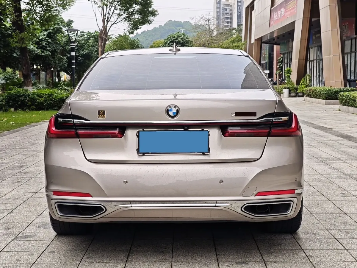 2021 BMW 7 Series 3.0T 340HP L6 8AT,autocango,china used car exporter,china ev exporter,chinese used car exporter,chinese used ev exporter