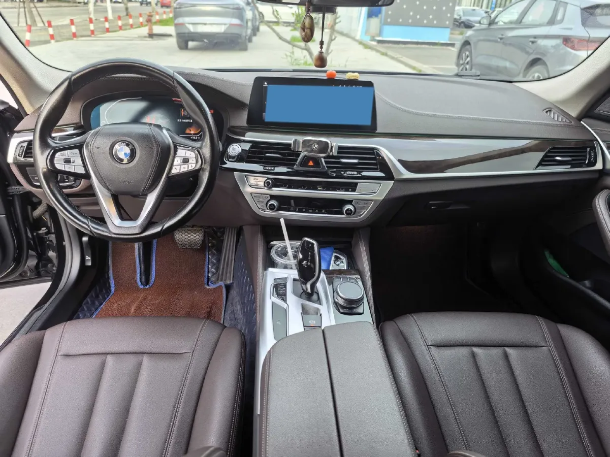 2020 BMW 5 Series 2.0T 184HP L4 8AT,autocango,china used car exporter,china ev exporter,chinese used car exporter,chinese used ev exporter