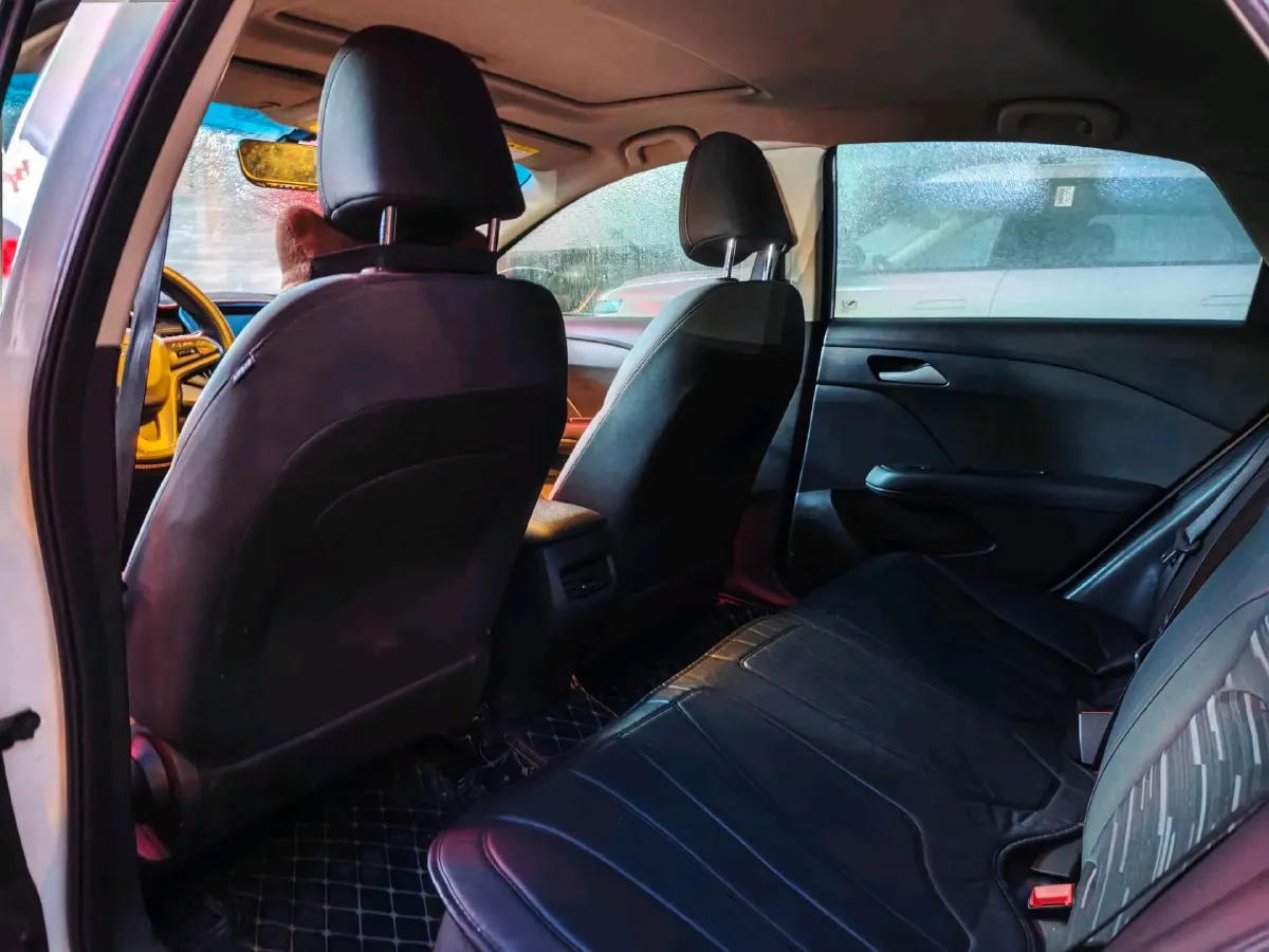 2019 Chevrolet Monza 1.0T 125HP L3 6DCT,autocango,china used car exporter,china ev exporter,chinese used car exporter,chinese used ev exporter