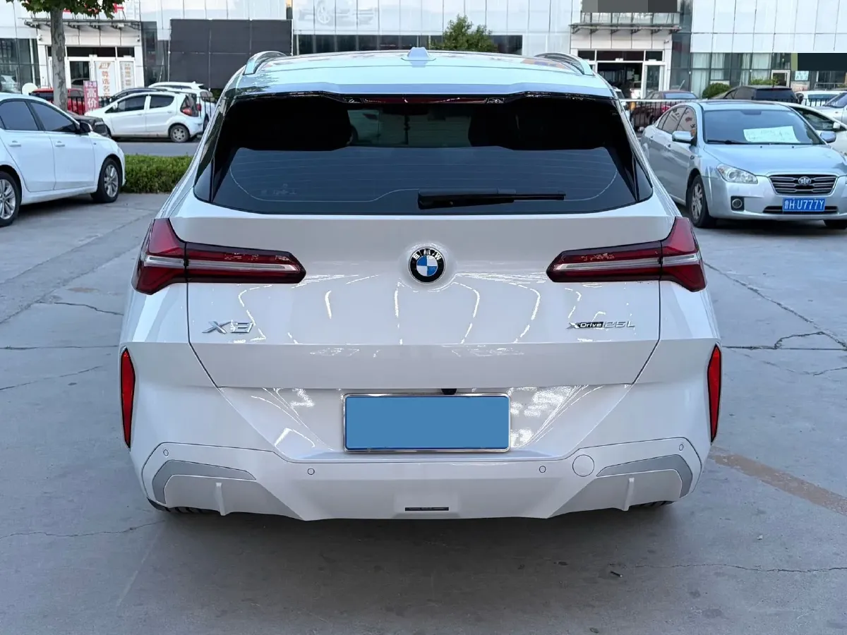2025 BMW X3 2.0T 190HP L4 8AT,autocango,china used car exporter,china ev exporter,chinese used car exporter,chinese used ev exporter