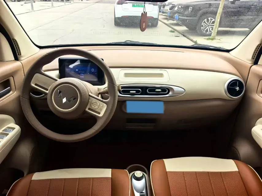 2025 WuLing HongGuang MINI EV BEV 16.2KWH,autocango,china used car exporter,china ev exporter,chinese used car exporter,chinese used ev exporter