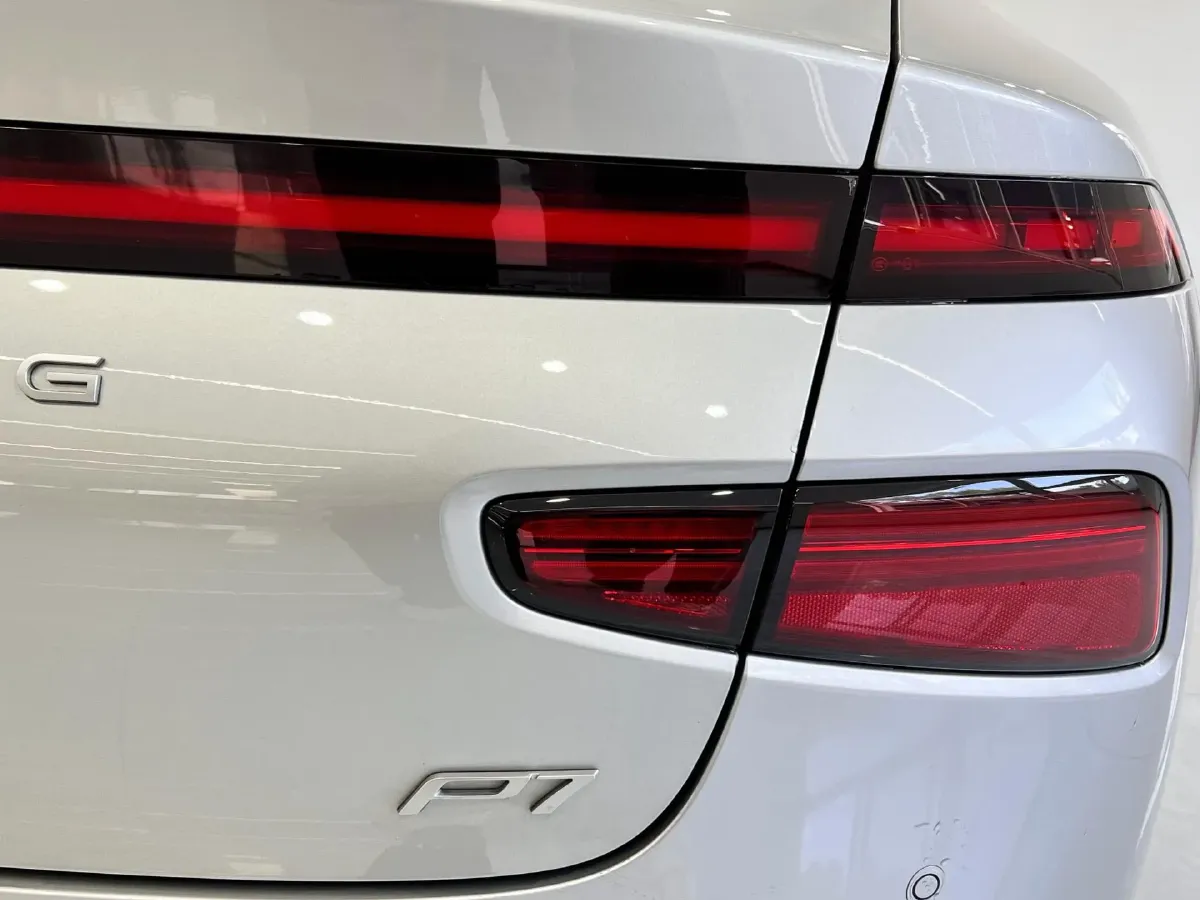 2023 Xpeng P7 BEV 86.2KWH,autocango,china used car exporter,china ev exporter,chinese used car exporter,chinese used ev exporter