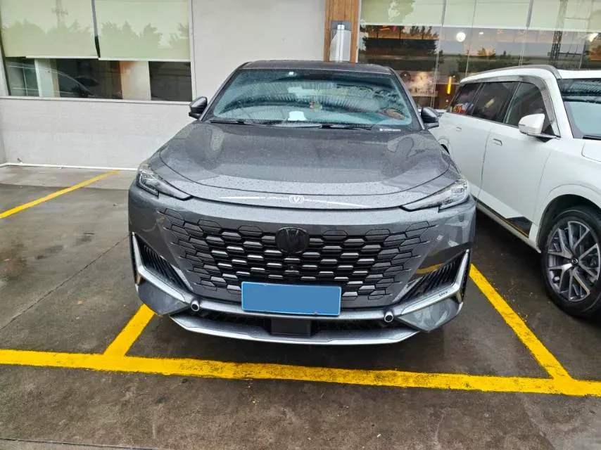 2021 ChangAn UNI-K 2.0T 233HP L4 8AT,autocango,china used car exporter,china ev exporter,chinese used car exporter,chinese used ev exporter