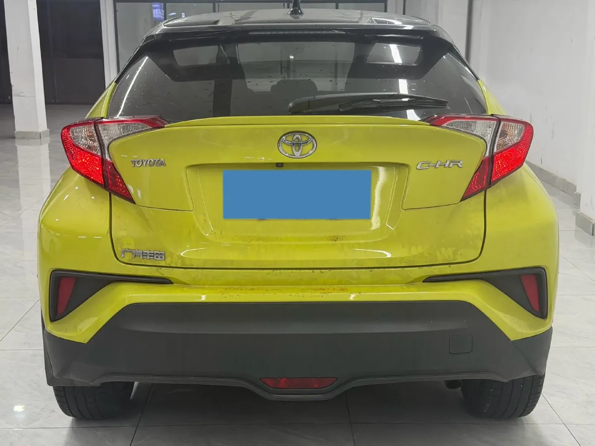 2020 Toyota C-HR 2.0L 171HP L4 CVT,autocango,china used car exporter,china ev exporter,chinese used car exporter,chinese used ev exporter