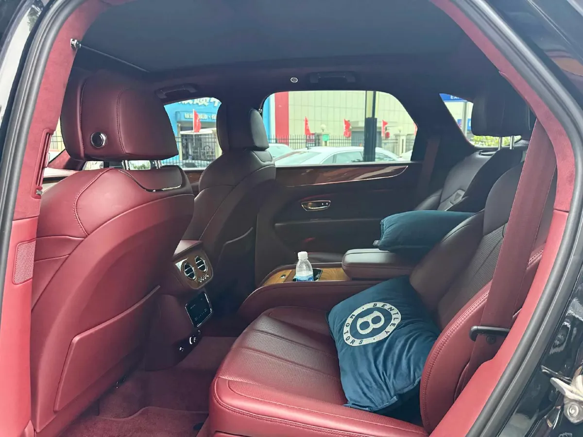 2021 Bentley Flying Spur 4.0T 550HP V8 8DCT,autocango,china used car exporter,china ev exporter,chinese used car exporter,chinese used ev exporter