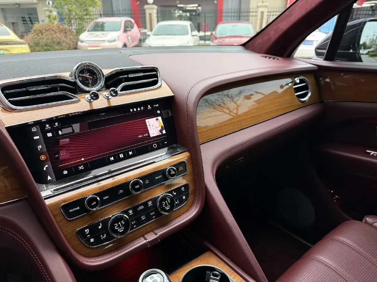 2021 Bentley Flying Spur 4.0T 550HP V8 8DCT,autocango,china used car exporter,china ev exporter,chinese used car exporter,chinese used ev exporter