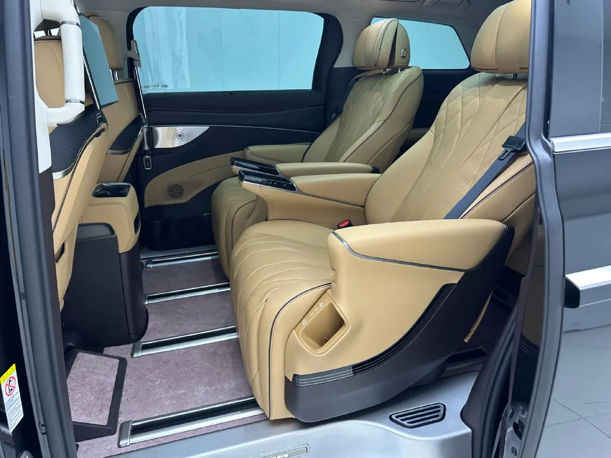 2024 Denza D9 1.5T 139HP L4 E-CVT PHEV 40KWH,autocango,china used car exporter,china ev exporter,chinese used car exporter,chinese used ev exporter