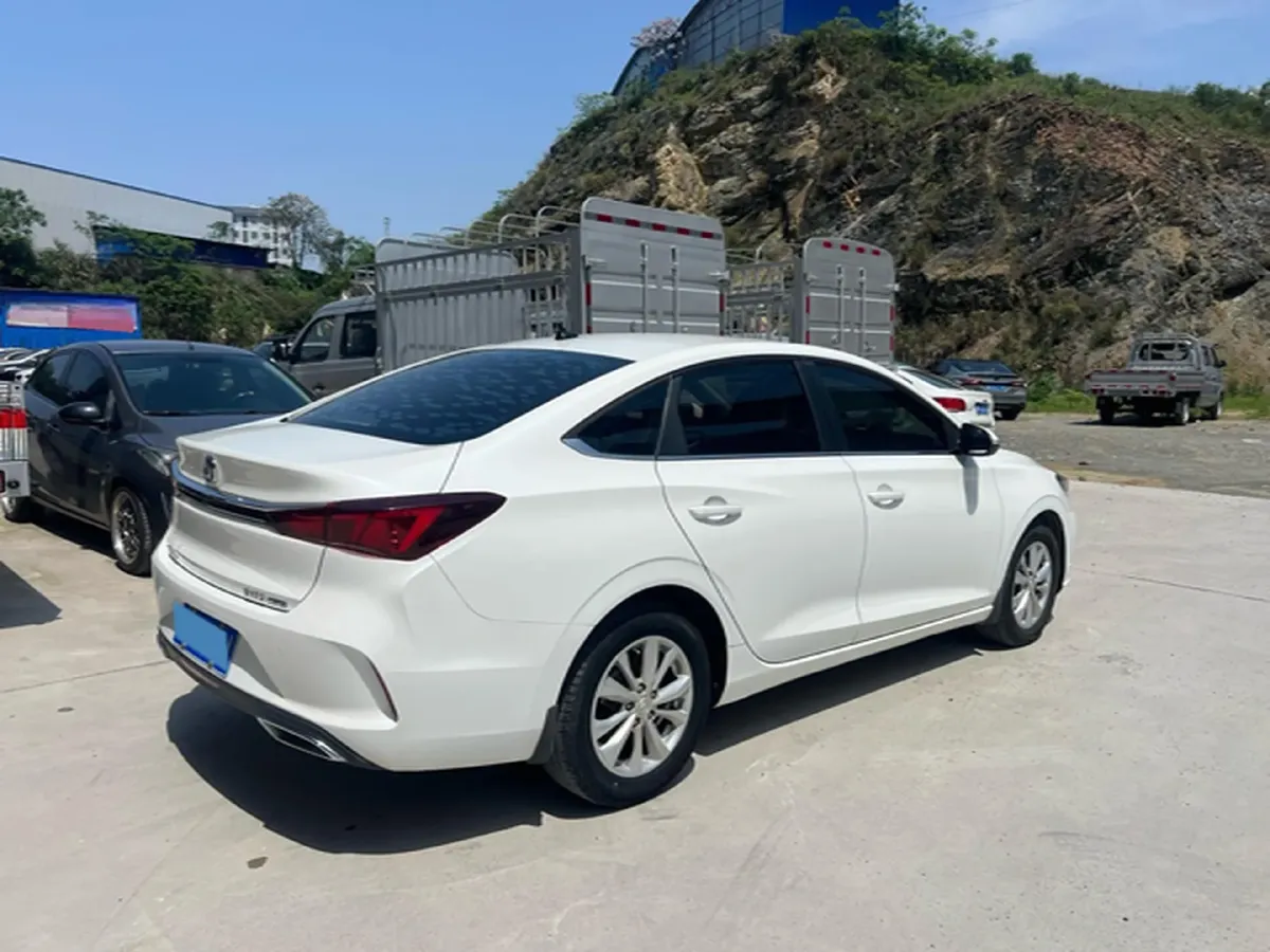 2020 ChangAn Eado 1.6L 128HP L4 5MT,autocango,china used car exporter,china ev exporter,chinese used car exporter,chinese used ev exporter