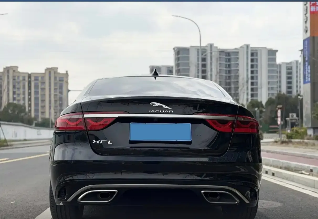 2023 Jaguar XEL 2.0T 250HP L4 8AT,autocango,china used car exporter,china ev exporter,chinese used car exporter,chinese used ev exporter