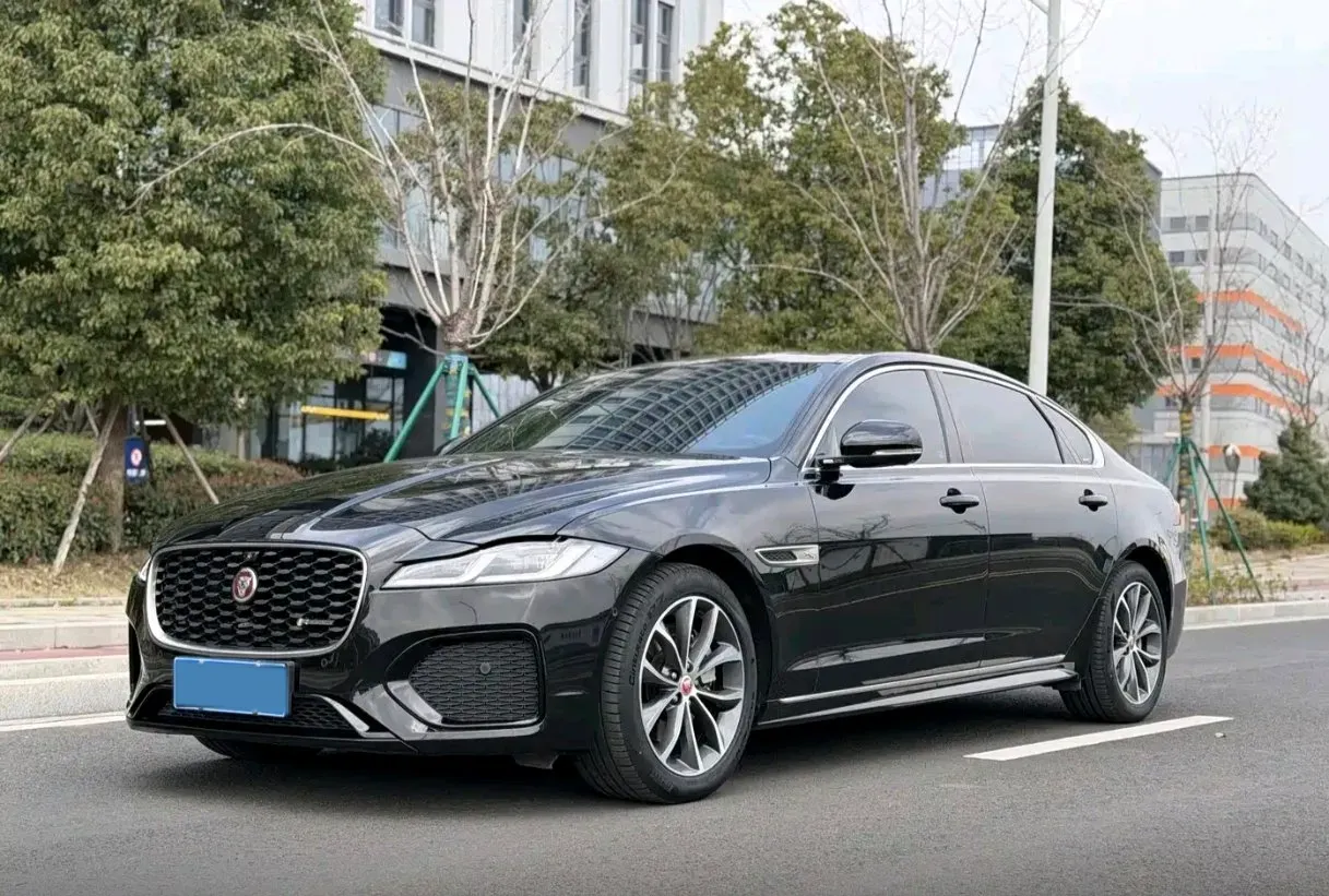 2023 Jaguar XEL 2.0T 250HP L4 8AT,autocango,china used car exporter,china ev exporter,chinese used car exporter,chinese used ev exporter