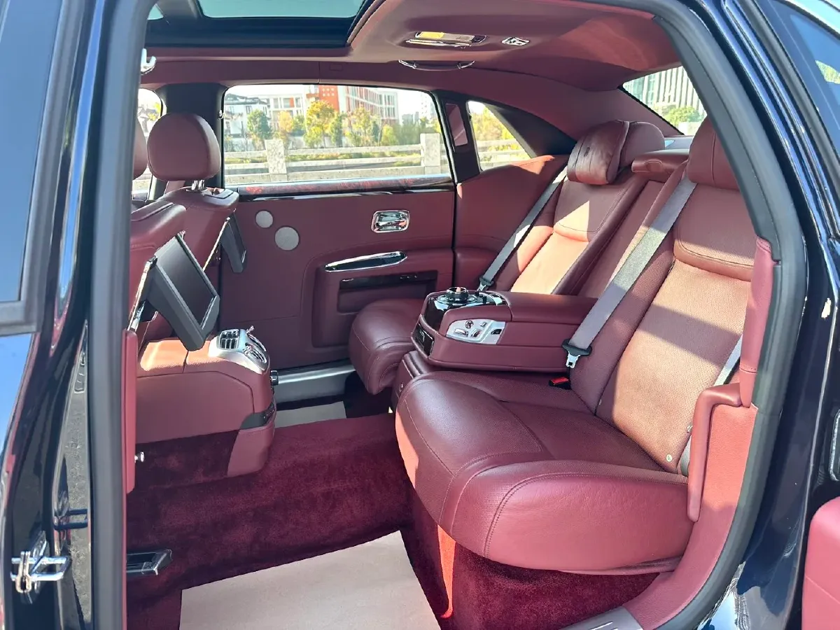 2018 Rolls-Royce Ghost 6.6T 571HP V12 8AT,autocango,china used car exporter,china ev exporter,chinese used car exporter,chinese used ev exporter