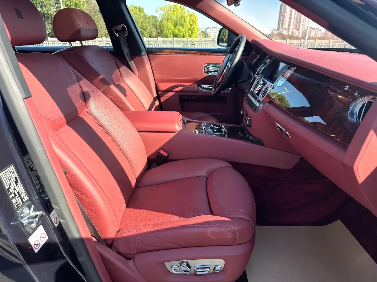 2018 Rolls-Royce Ghost 6.6T 571HP V12 8AT,autocango,china used car exporter,china ev exporter,chinese used car exporter,chinese used ev exporter