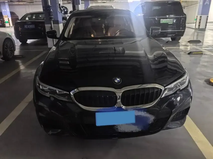 2022 BMW 3 Series 2.0T 184HP L4 8AT,autocango,china used car exporter,china ev exporter,chinese used car exporter,chinese used ev exporter