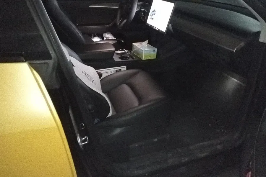 2021 Tesla Model Y BEV 60KWH,autocango,china used car exporter,china ev exporter,chinese used car exporter,chinese used ev exporter